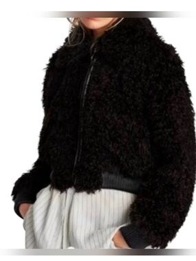 Zara‎ Cropped Teddy Full Zip Jacket in Black